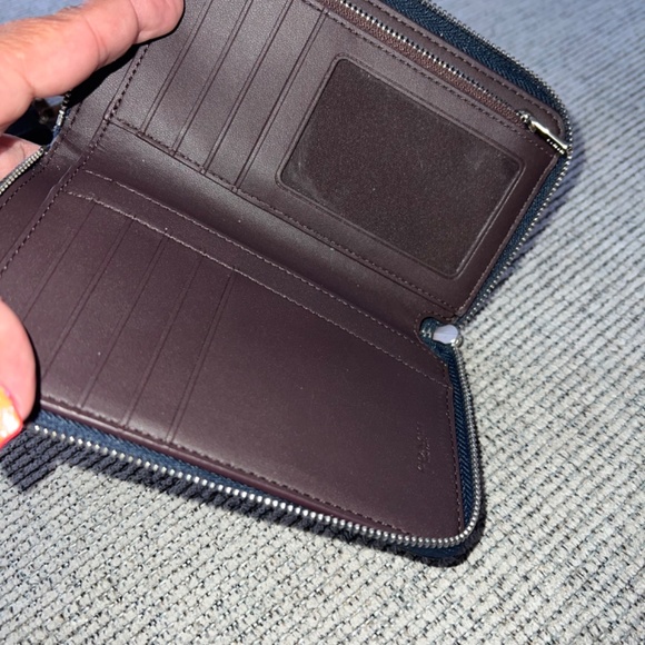 Navy coach wallet with silver hardware - Picture 2 of 4
